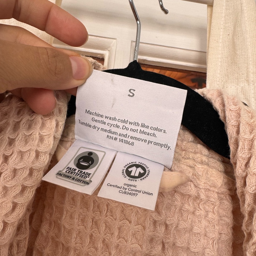 Boll & Branch Women's Pink Waffle Knit Robe - Picture 5 of 8